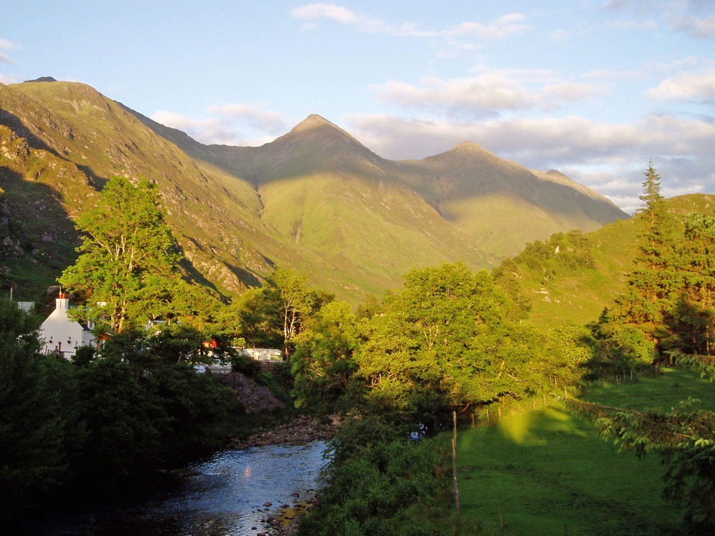 Glen Shiel and the Five Sisters mountains